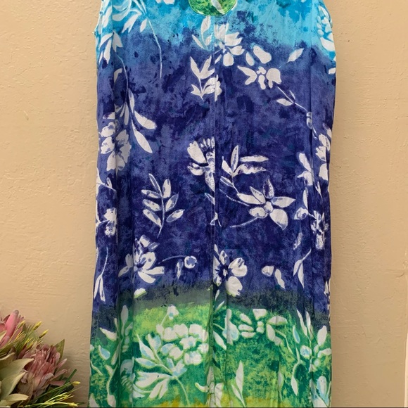 Meant To Be | MTB | Multi-Colored Dress with White Floral Designs - Picture 12 of 16